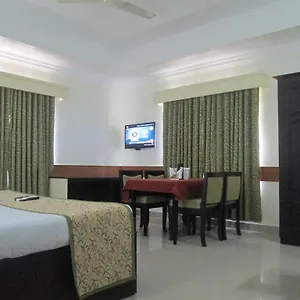Paray Village County Hotel Kollengode